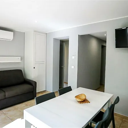 Marina D'oru.3 Apartman